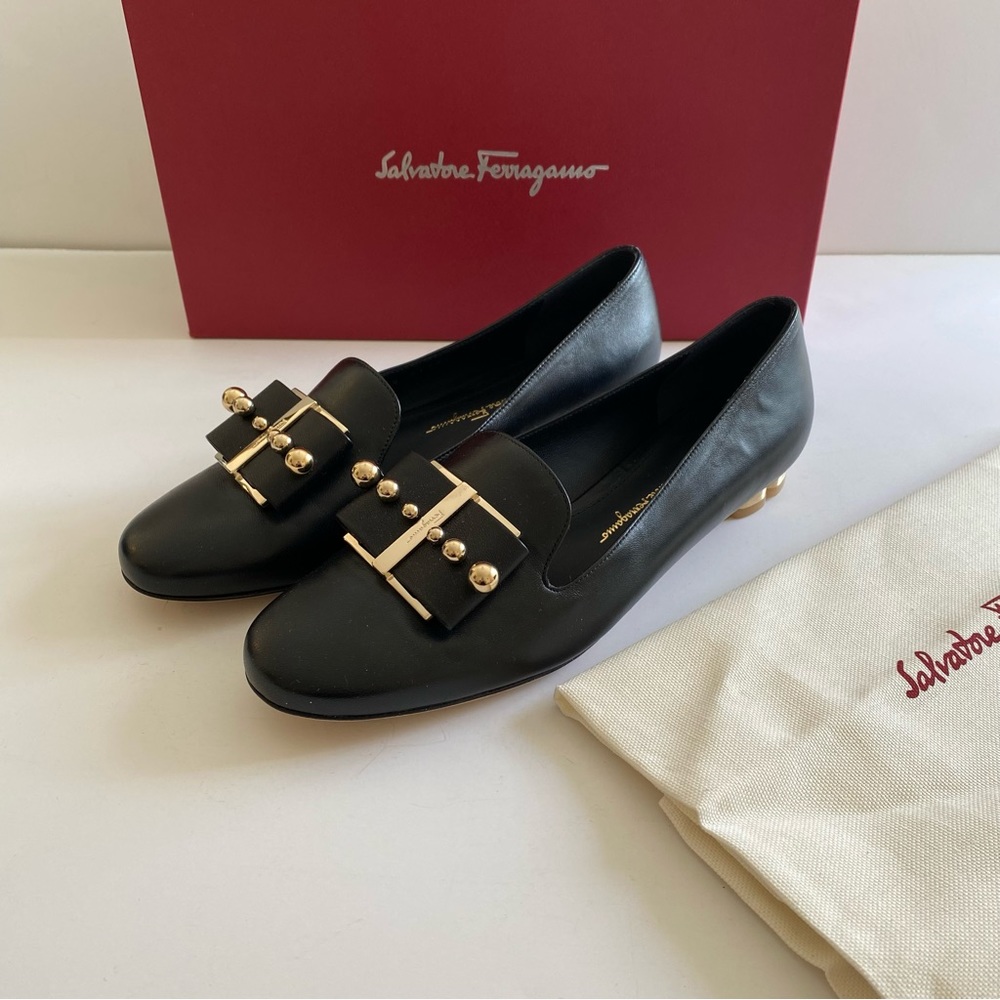 Salvatore Ferragamo Sarno Pearl Loafers With Bow 6C New in Box